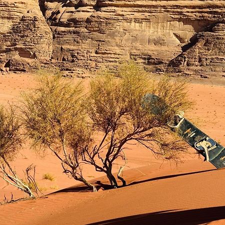 Wadi Rum Mundo Camp Aqaba Bagian luar foto