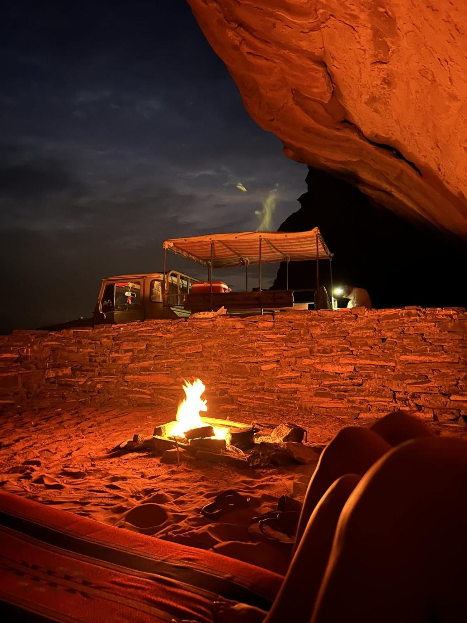 Wadi Rum Mundo Camp Aqaba Bagian luar foto
