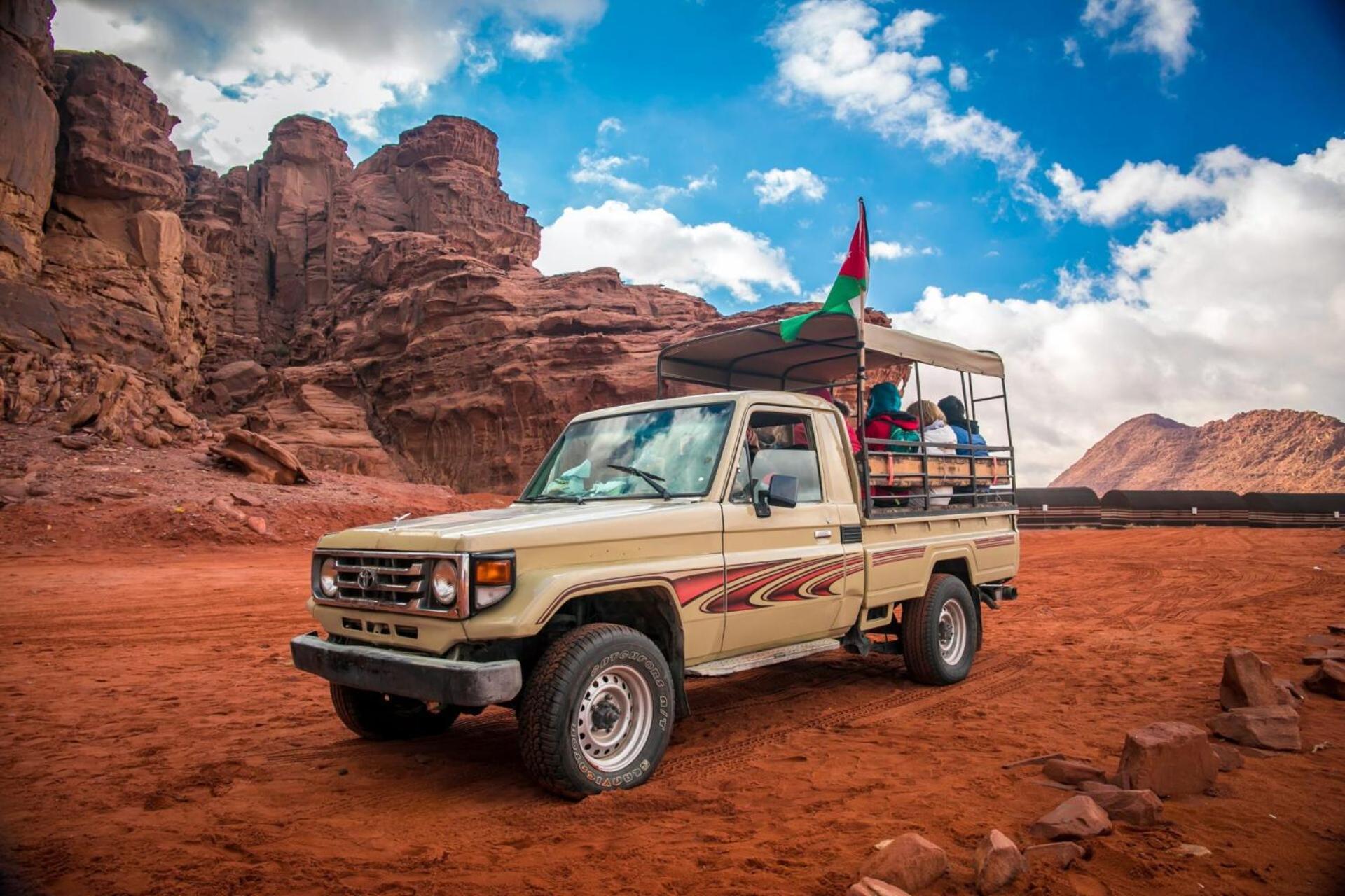 Wadi Rum Mundo Camp Aqaba Bagian luar foto